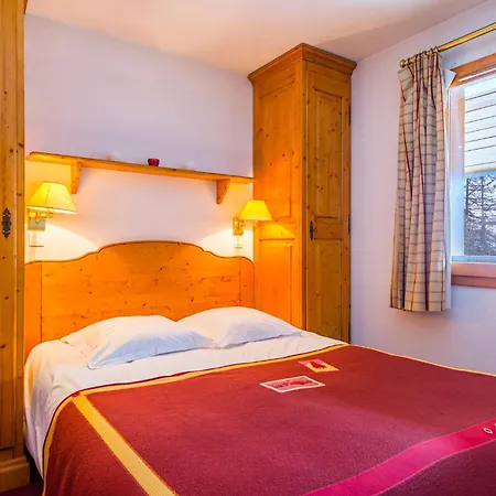 Travelski Select - Aspen 4 Stars
